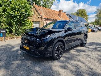 uszkodzony samochody osobowe Peugeot 5008 1.2 Hybr Aut. Allure 7 Stoelen 2025/1