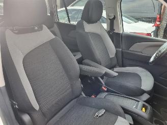 Citroën Grand C4 Picasso e-HDi 115 Aut. 7 Stoelen Pano picture 13