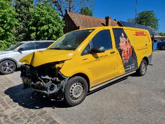 Voiture accidenté Mercedes Vito Evito 66Kwh Extra lang Stoelverw 2023/2