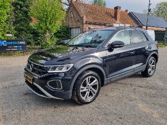 krockskadad bil auto Volkswagen T-Roc 1.5 TSI Aut. 75 Edition Led 2023/5