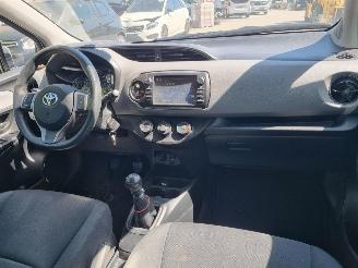 Toyota Yaris 1.5 VVT-I Y-oung Airco picture 13