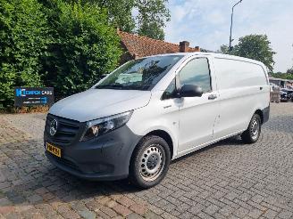 uszkodzony samochody osobowe Mercedes Vito Evito 112 66KWH Airco Navi Stoelverw 2023/10