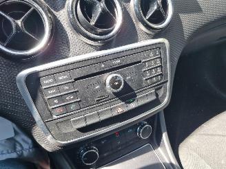 Mercedes A-klasse 180d Airco Navi Camera picture 16