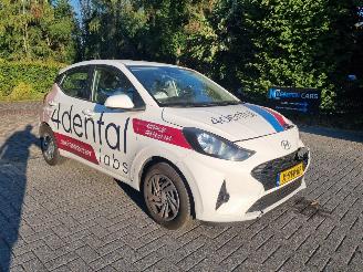 Schadeauto Hyundai I-10 1.0 Aut. Comfort Navi Airco Camera 2024/1