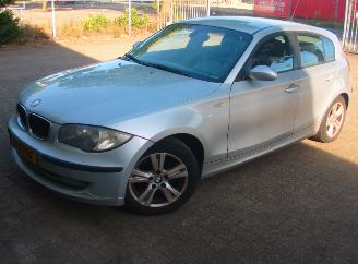 Coche accidentado BMW 1-serie 118i 2007/10