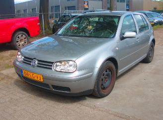 Unfallwagen Volkswagen Golf  2003/1