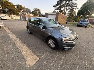 škoda osobní automobily Volkswagen Golf 1.0 TSI 110PK 6-bak NAVI /CLIMA/CARPLAY/LED 2017/9