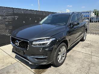 Damaged car Volvo Xc-90 D4 7PERS INSCRIPTION / VIRTUAL / SFEERLICHT / LED / TREKHAAK / DRIVEABLE! 2017/10