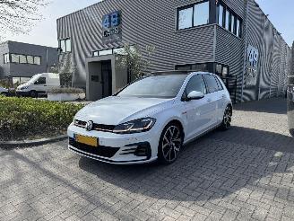 Coche accidentado Volkswagen Golf 2.0 TSI GTI MATRIX/PANO/NAVI/VIRTUAL/ACC/KEYLESS VOL 2017/12