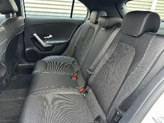 Mercedes A-klasse A180d GROOT SCHERM/LED/CAMERA picture 11