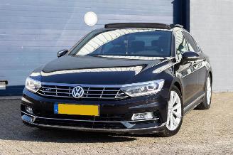 Coche accidentado Volkswagen Passat 1.4 TSI ACT 3X R-LINE PANO/LEDER/LED/NAVI/CLIMA SCHADEVRIJ/DAMAGEDFREE 2016/8