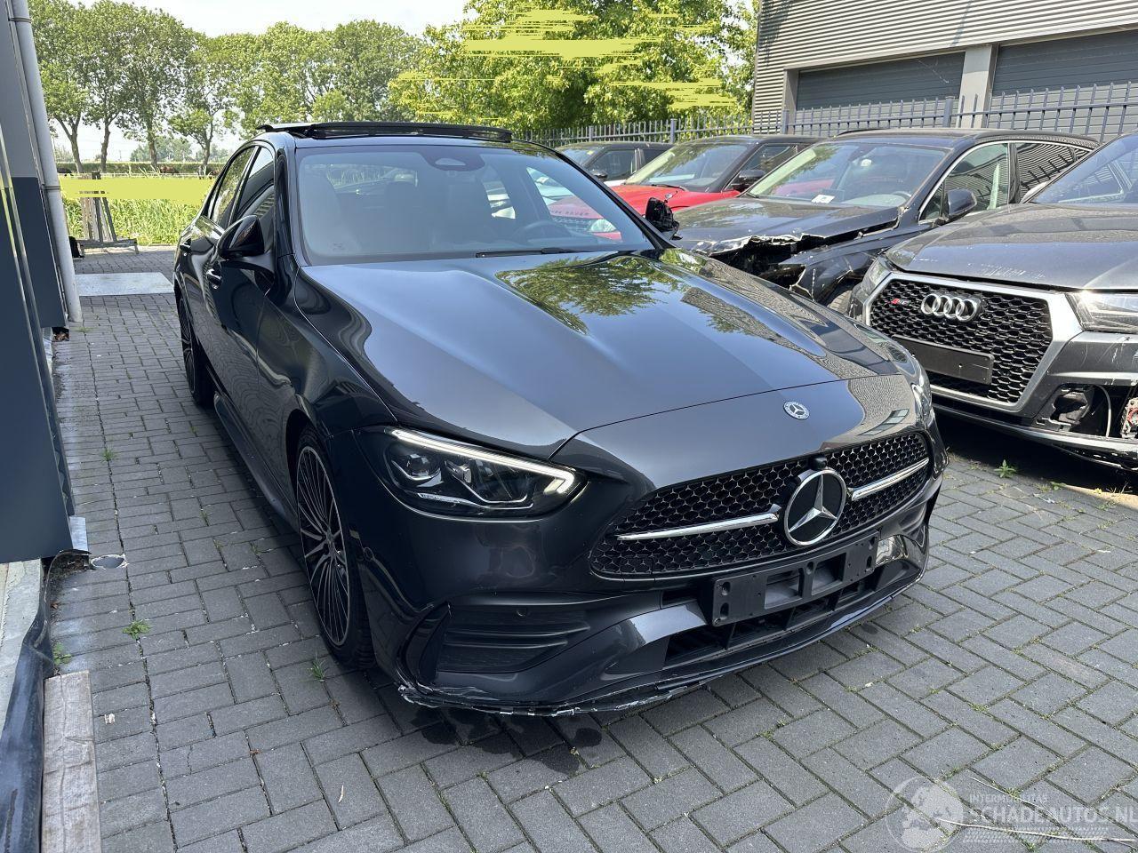 Mercedes C-klasse 180 AMG LINE / PANO / 360CAM / LED BEAM / NEW CAR!