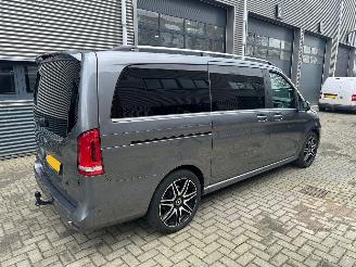 krockskadad bil bedrijf Mercedes V-klasse V300 SCHADEVRIJ! 2021/5