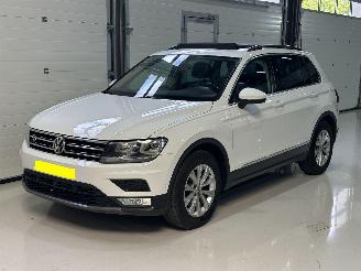 Avarii autoturisme Volkswagen Tiguan 1.4 TSI ACT/PANO/LEDER/CAMERA/TREKHAAK/VOL 2016/11