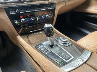 BMW 7-serie 730d/PANO/MEMORY/HEAD-UP/VENTILATIE/4xSTOELVERW./XENON-LED/FULL-ASSIST/TREKHAAK/VOL! picture 8