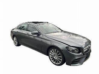 damaged passenger cars Mercedes E-klasse 200 AMG PANO/LED/19INCH 2016/11