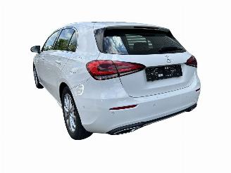 damaged passenger cars Mercedes A-klasse A180d GROOT SCHERM/LED/CAMERA 2019/7