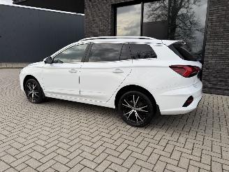 MG MG5 Electric Long Range 61kWh 157PK Aut. Luxury picture 15