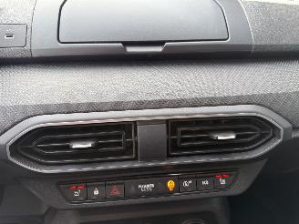 Dacia Sandero 1.0 TCe 91PK Essential picture 22