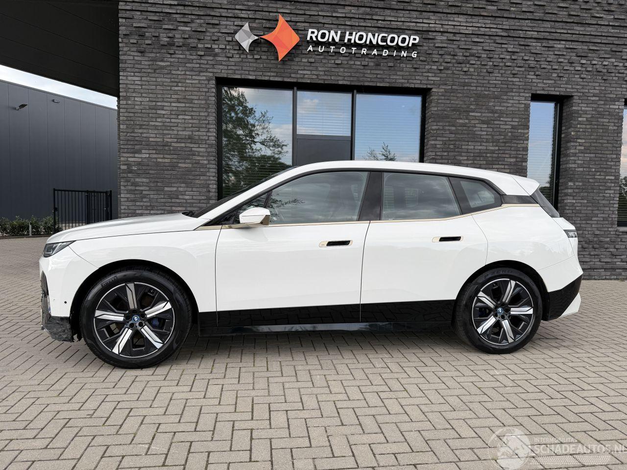 BMW iX xDrive40 Shadow Line 77kWh 326PK FULL OPTIONS!