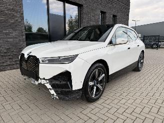 BMW iX xDrive40 Shadow Line 77kWh 326PK FULL OPTIONS! picture 3