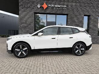 Vaurioauto  passenger cars BMW iX xDrive40 Shadow Line 77kWh 326PK FULL OPTIONS! 2022/11