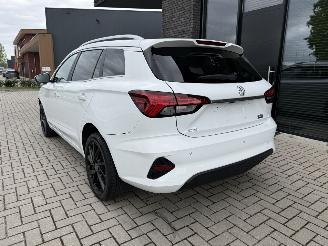 MG MG5 Electric 61kWh Long Range 157PK Aut. Luxury picture 14