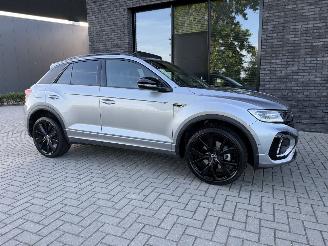 Volkswagen T-Roc 1.5 TSI 150PK DSG7 R-Line Black Edition PANO VOL! picture 2