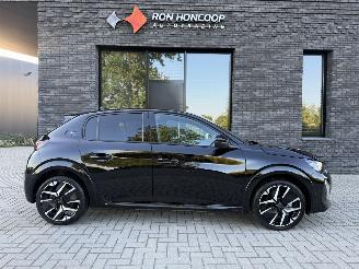 krockskadad bil auto Peugeot e-208 GT 51kWh 156PK Aut. PANO VOL! 2025/10