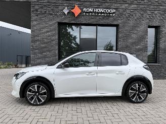 damaged passenger cars Peugeot e-208 GT 50kWh 136PK Aut. 2021/11