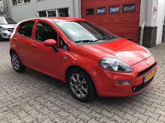 uszkodzony samochody osobowe Fiat Punto EVO 0.9 Sempre  zeer lichte schade 2018/11