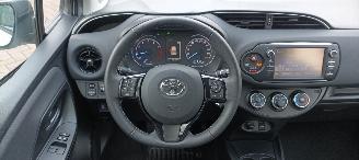 Toyota Yaris Bj:10-2017 Facelift 1.5-Benzine 111pk Touchscreen met Camera Lichtautomaat Drivelane assistent Leren multi stuurwiel Stoelverwarming picture 24