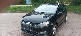 Volkswagen Polo 1.4-TDi Climatecontrol Distance-frontradar Stoelverwarming Leren Stuurwiel Radio met usb Elektrische ramen Elektrische-spiegels met verwarming Centrale vergrendeling met afstandsbediening Start-Stop systeem Euro-6norm picture 11