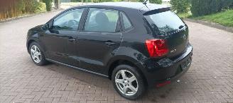 Volkswagen Polo 1.4-TDi Climatecontrol Distance-frontradar Stoelverwarming Leren Stuurwiel Radio met usb Elektrische ramen Elektrische-spiegels met verwarming Centrale vergrendeling met afstandsbediening Start-Stop systeem Euro-6norm picture 7