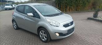 Schadeauto Kia Venga Bj: 08-2013 1.6 Automaat Stoelverwarming Climatecontrol Lichtautomaat Privacyglas Keyless-entry 4xElektrische ramen Elektrische-spiegels met parkeerstand Parkeersensoren achter Trekhaak Mistlampen 16-inch Kia velgen 2013/8