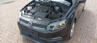 Volkswagen Polo 1.4 TDI DPF Euro6 Climatecontrol frontradar Regensensor leren stuurwiel mistlampen Elektrische ramen Elektrische-spiegels met verwarming Centrale vergrendeling met afstandsbediening Start-Stop systeem 15-inch velgen picture 24