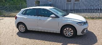Volkswagen Polo Digitale cockpit Full-Led koplampen Led achterlichten Stoelverwarming Cruisecontrol Dab Radio elektrische buitenspiegels met verwarming Parkeersensoren voor en achter Drivelane assistent picture 2