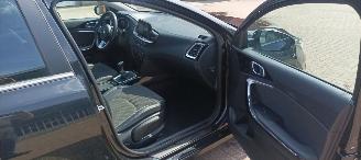 Kia Ceed Bj 9-2018 1.6 Climatecontrol Led-Koplampen Led-Achterlichten Navi Sportstoelen met Memory keyless Entry Blindspot Drivelane parkeer-assistent picture 19