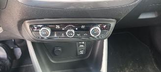 Opel Crossland Bj 4-2018 1.2 Automaat Navi Led Climatecontrol CruiseControl Stoelverwarming Lichtautomaat Privacyglas Regensensor Trekhaak Parkeersensoren picture 19