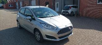 Ford Fiesta Bj 6-2016 1.5-TDCI euro6 Airconditioning Led verlichting Parkeersensoren Stoelverwarming leren stuurwiel picture 11