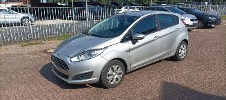 Ford Fiesta Bj 6-2016 1.5-TDCI euro6 Airconditioning Led verlichting Parkeersensoren Stoelverwarming leren stuurwiel picture 8