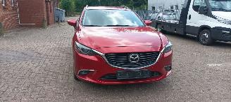 Vaurioauto  passenger cars Mazda 6 Bj 2-2015 2.2 4WD Automaat Navi Led koplampen led achterlichten leren Sportstoelen met Memory keyless Entry trekhaak 2015/2