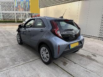 Toyota Aygo AYGO X 1.0 VVT-i MT PLay -CAMERA-NAVI-PDC-CRUISE picture 4