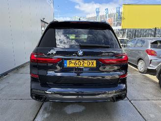 BMW X7 xDRIVE 40i High Executive 7pers-PANO-LEDER-360 CAMERA-4 WIEL BESTURING picture 7