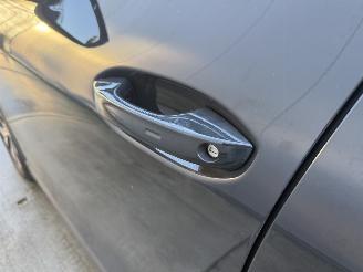 Volkswagen Tiguan 1.5 eHybrid PHEV Life Edition CAMERA - KEYLESS - NAVI - SFEER picture 15