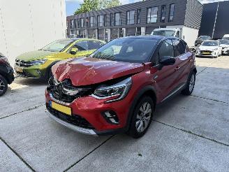 Damaged car Renault Captur 1.0 TCe 100 Bi-Fuel Intens PANO - NAVI - LED - CAMERA 2020/10