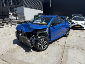 Vrakbiler auto Peugeot 208 1.2 Puretech 100 Allure 2022/7