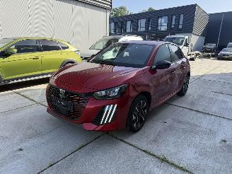 Avarii autoturisme Peugeot 208 1.2 Hybrid 110 e-DCS6 Allure-CAMERA-NAVI-CLIMA 2025/10