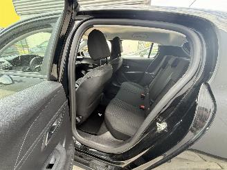 Peugeot 208 1.2 PureTech Active NAVI - CLIMA - LED picture 10