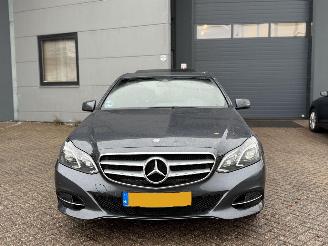 Mercedes E-klasse 200 Ambition Avantgarde Schuifdak picture 2